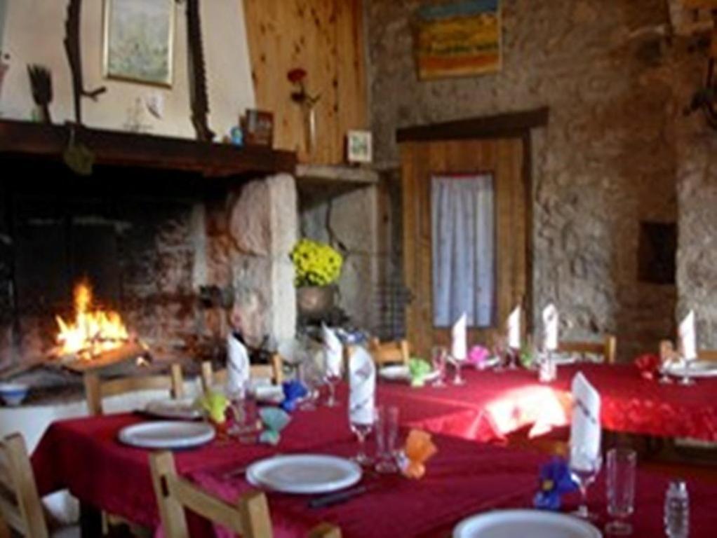 Ferme Auberge La Tindelle La Cresse Eksteriør billede